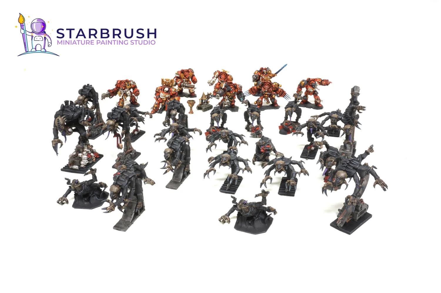 Enjambre de Genestealers con caparazones oscuros y peanas industriales de Space Hulk pintados a Nivel 2 por Starbrush Studio