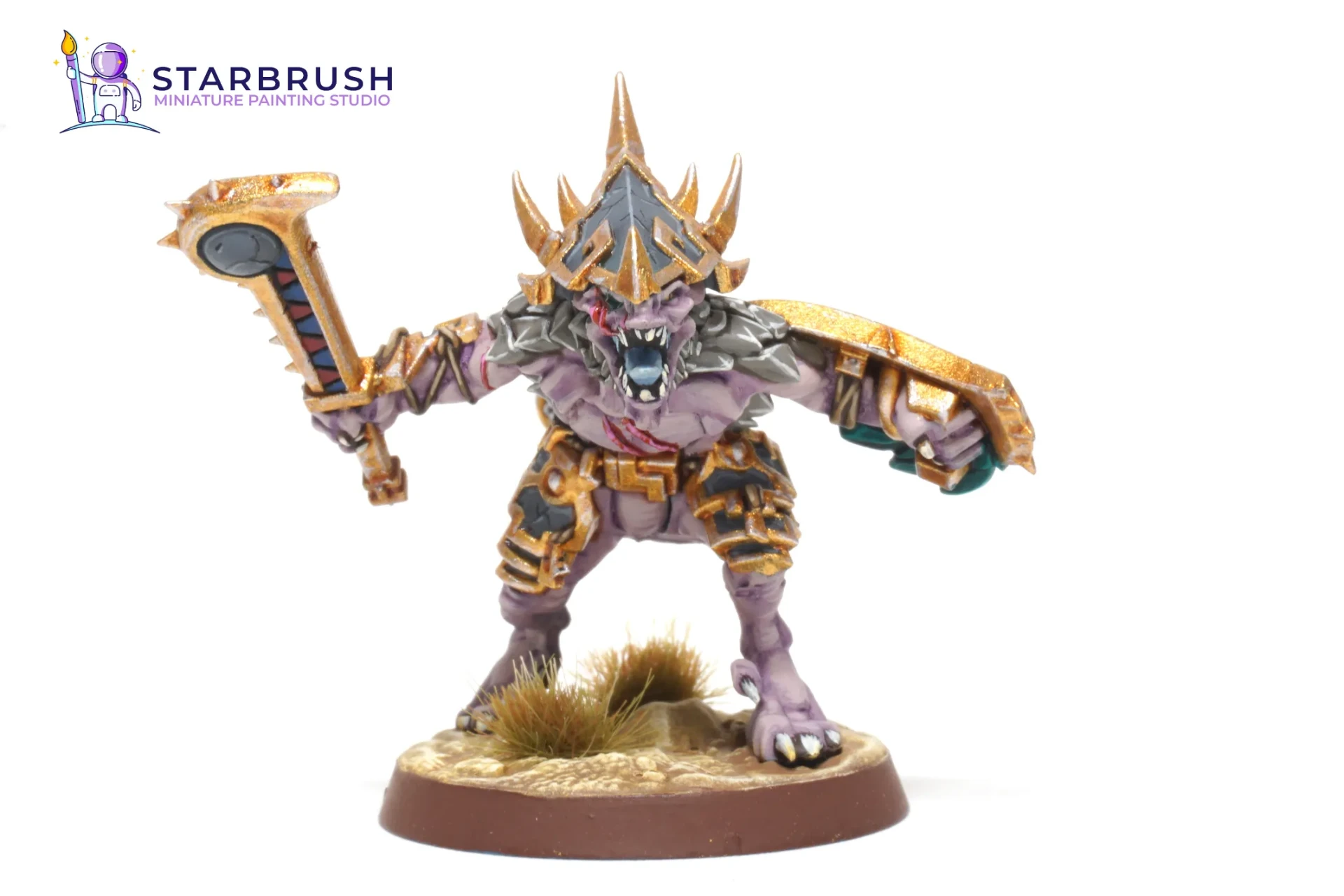Vista frontal de miniatura de Saurio de Warcry adaptada como Saurus Sunblood albino para Seraphon, con cicatriz de Gor-Rok y pintada a Nivel 3
