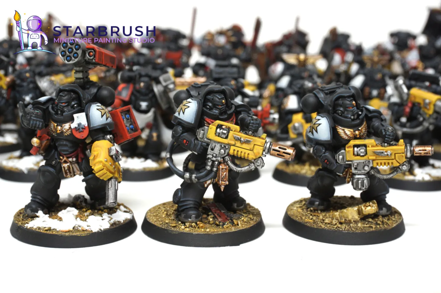 Detail of the yellow weapon casings on Black Templars heavy weapons