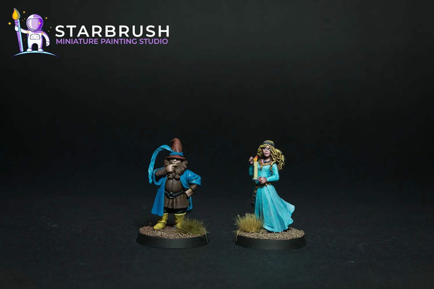 Miniaturas de Tom Bombadil con chaqueta azul y botas amarillas junto a Baya de Oro pintadas a Nivel 2