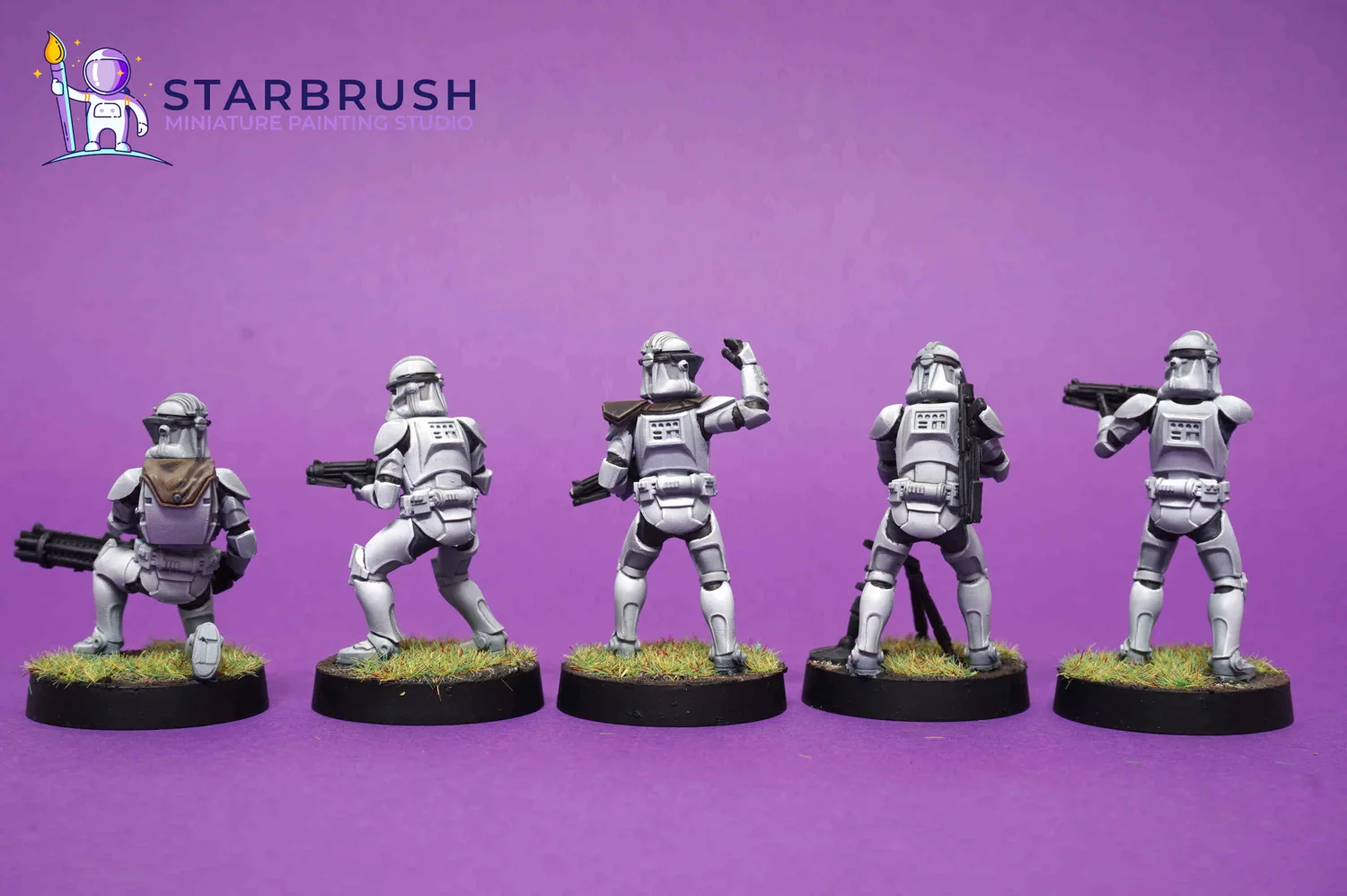 Detail of the black bodyglove and visors of the Phase II Clone Troopers at Level 4