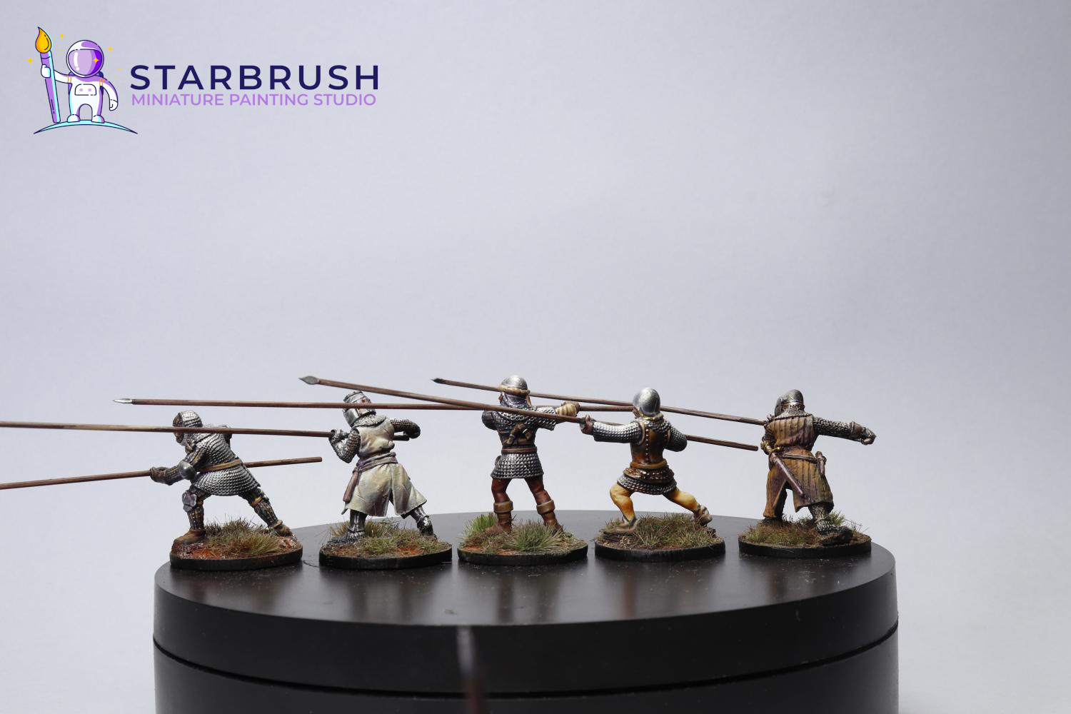 Miniaturas medievales siglos XII–XIV — escudos con freehand heráldico
