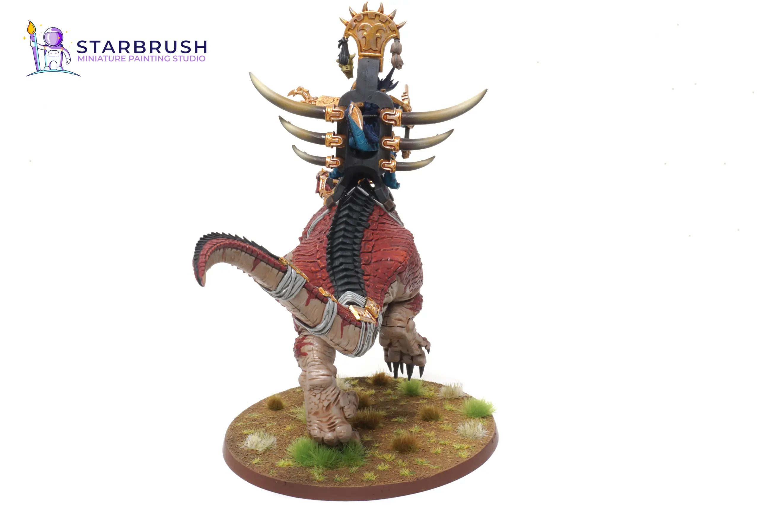 Saurus Oldblood en Carnosaurio rojo de los Seraphon para Warhammer Age of Sigmar pintado a Nivel 2 por Starbrush Studio en octubre de 2022